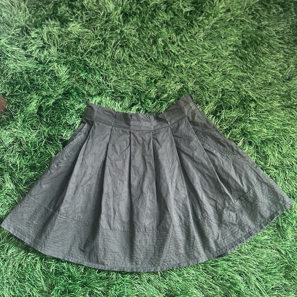 Bebe Charcoal Gray Pleated A-Line Mini Skirt – Size 4 - Picture 1 of 6